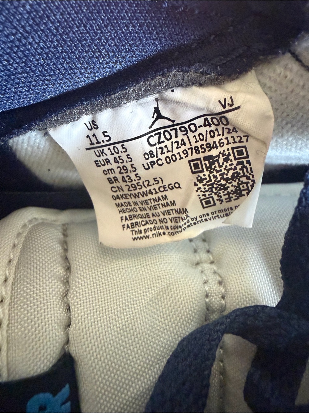 Men’s Shoe Size 11.5 Air Jordan 1 Retro OG Low Obsidian Pre Owned As Is - Picture 7 of 8